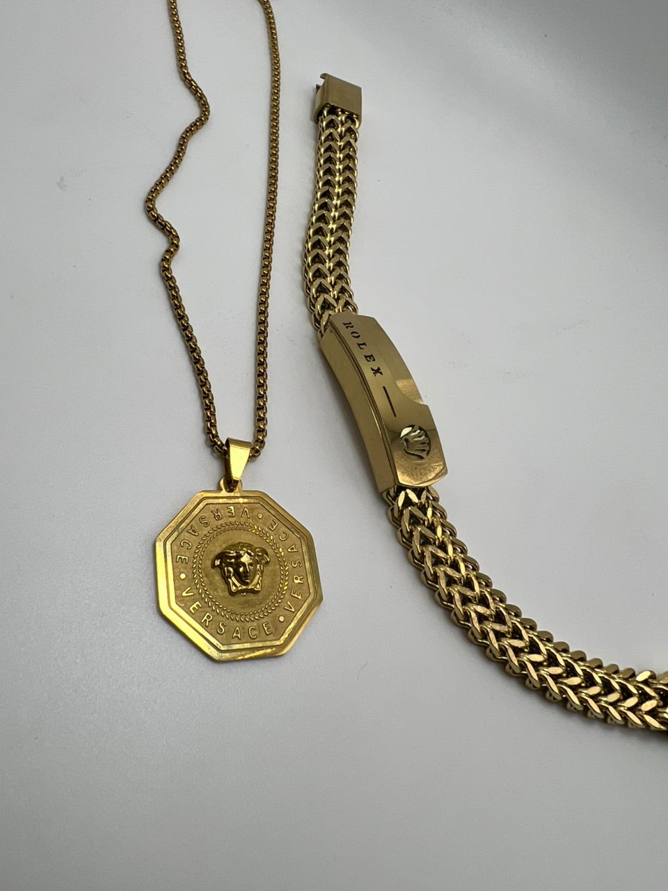 Versace سنسلة براسلي خاتم فيرساتشي. ⭐️⭐️⭐️⭐️⭐️